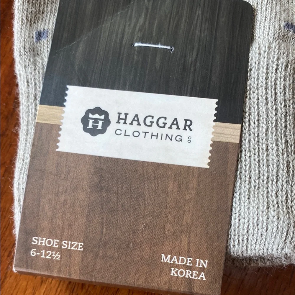 Haggar Men's Tan and Blue Patterned Socks - Picture 2 of 3